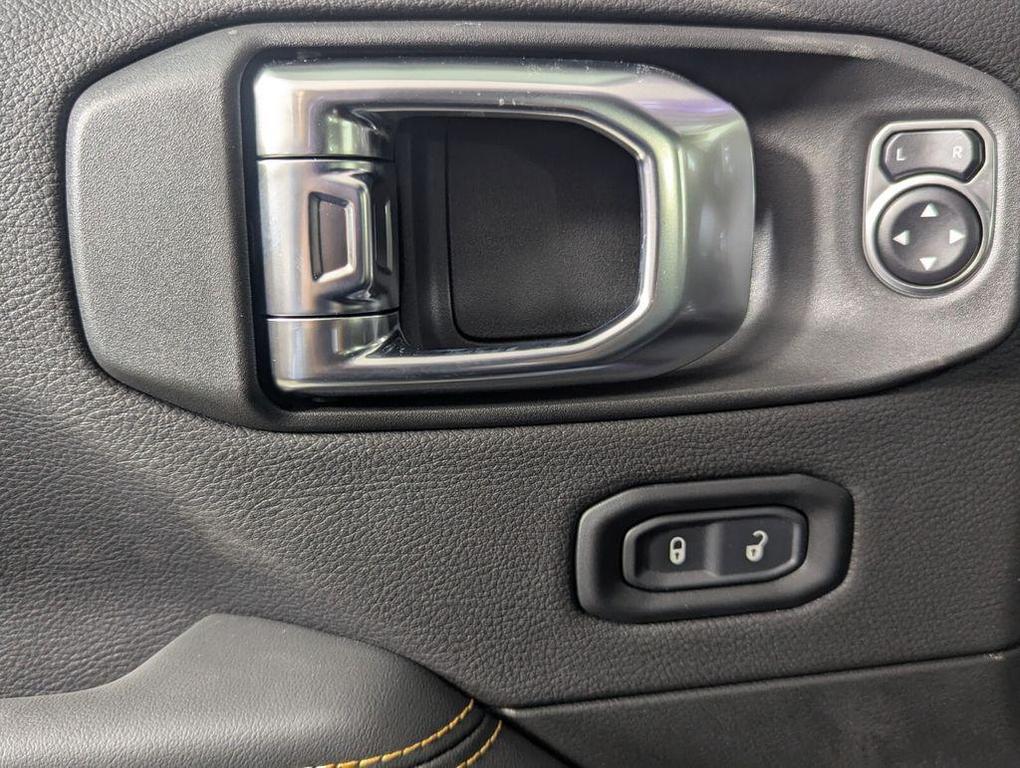 new 2026 Jeep Wrangler car, priced at $48,327