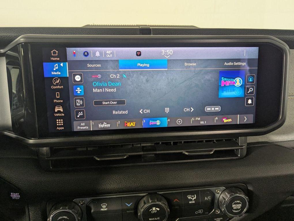 new 2026 Jeep Wrangler car, priced at $33,613