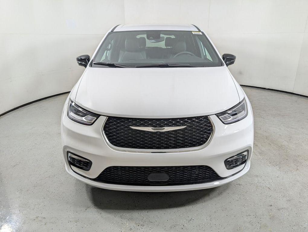 new 2026 Chrysler Pacifica car, priced at $37,683