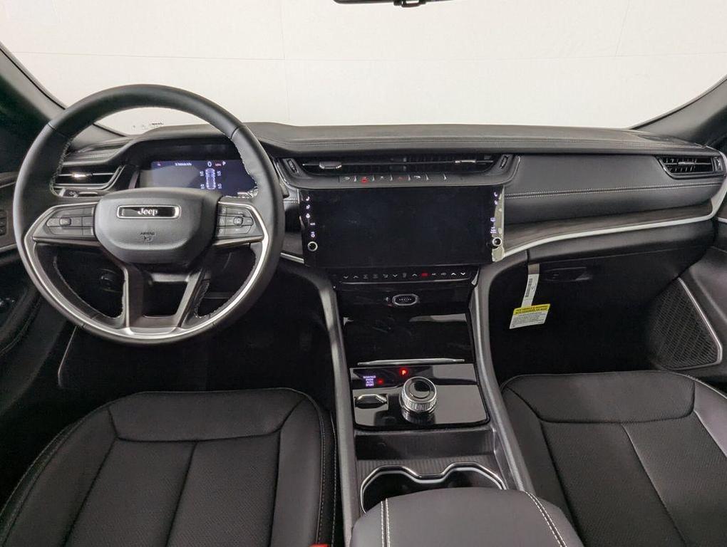 new 2026 Jeep Grand Cherokee car, priced at $51,355