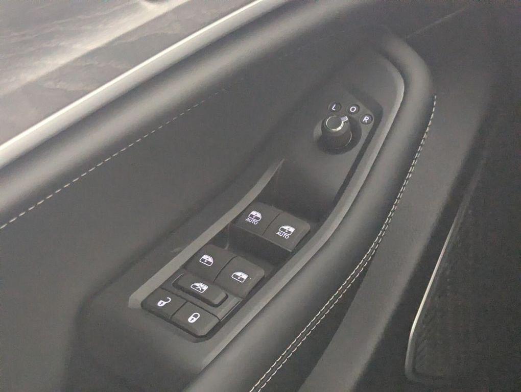 new 2026 Jeep Grand Cherokee car, priced at $51,355