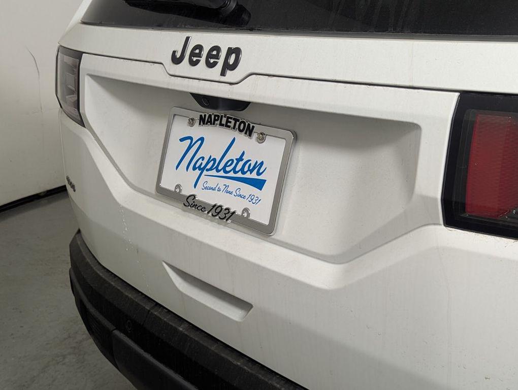 new 2026 Jeep Cherokee car, priced at $41,558