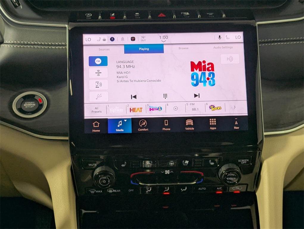 new 2025 Jeep Grand Cherokee car, priced at $37,861