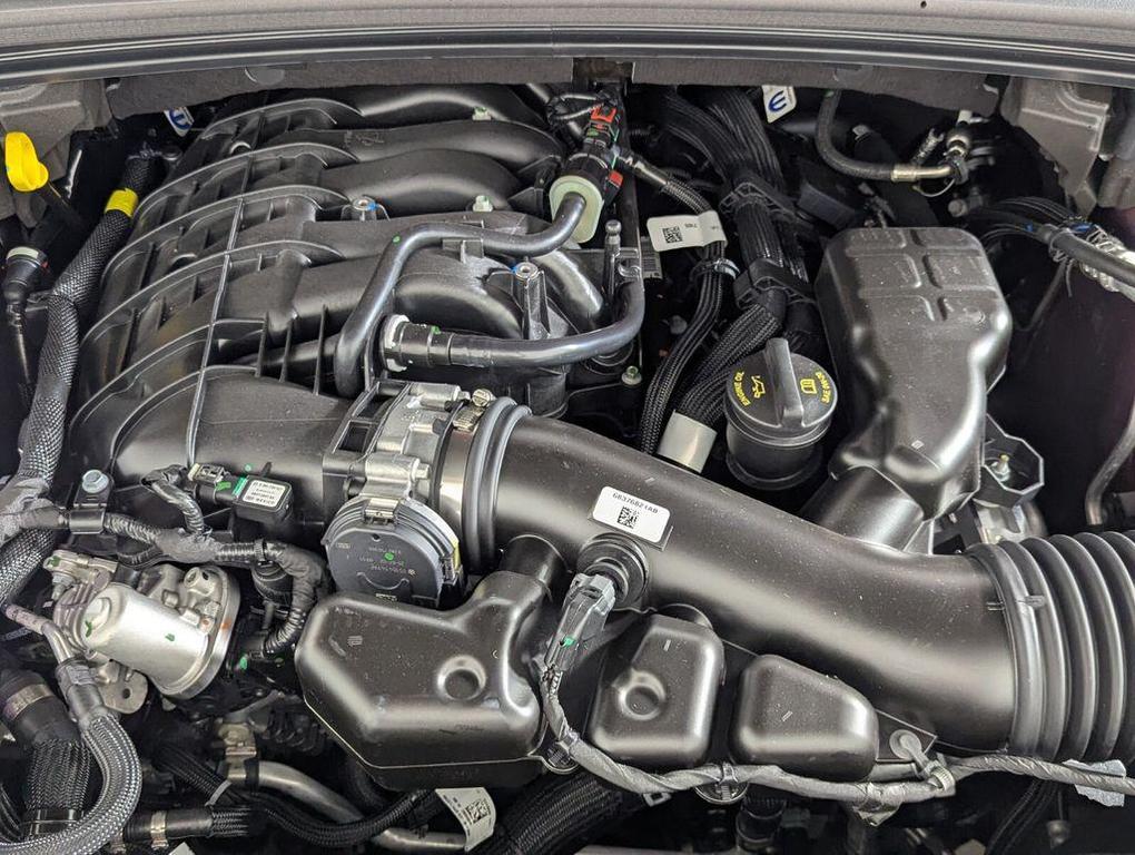 new 2025 Jeep Grand Cherokee car, priced at $37,898