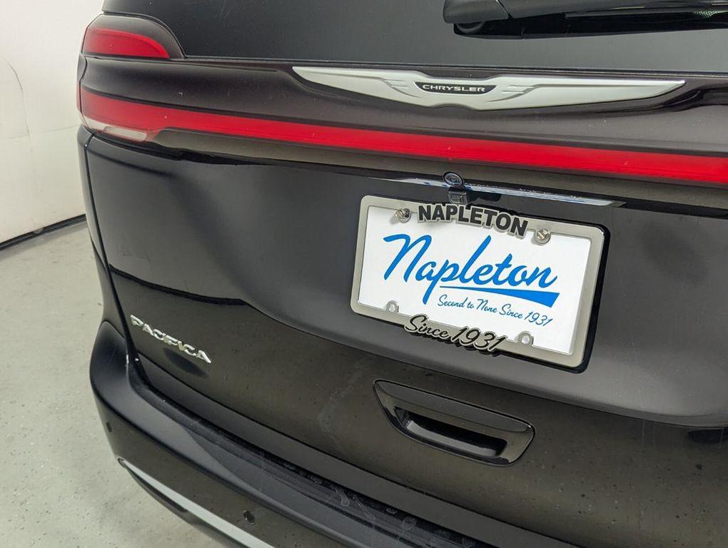 new 2026 Chrysler Pacifica car, priced at $39,600