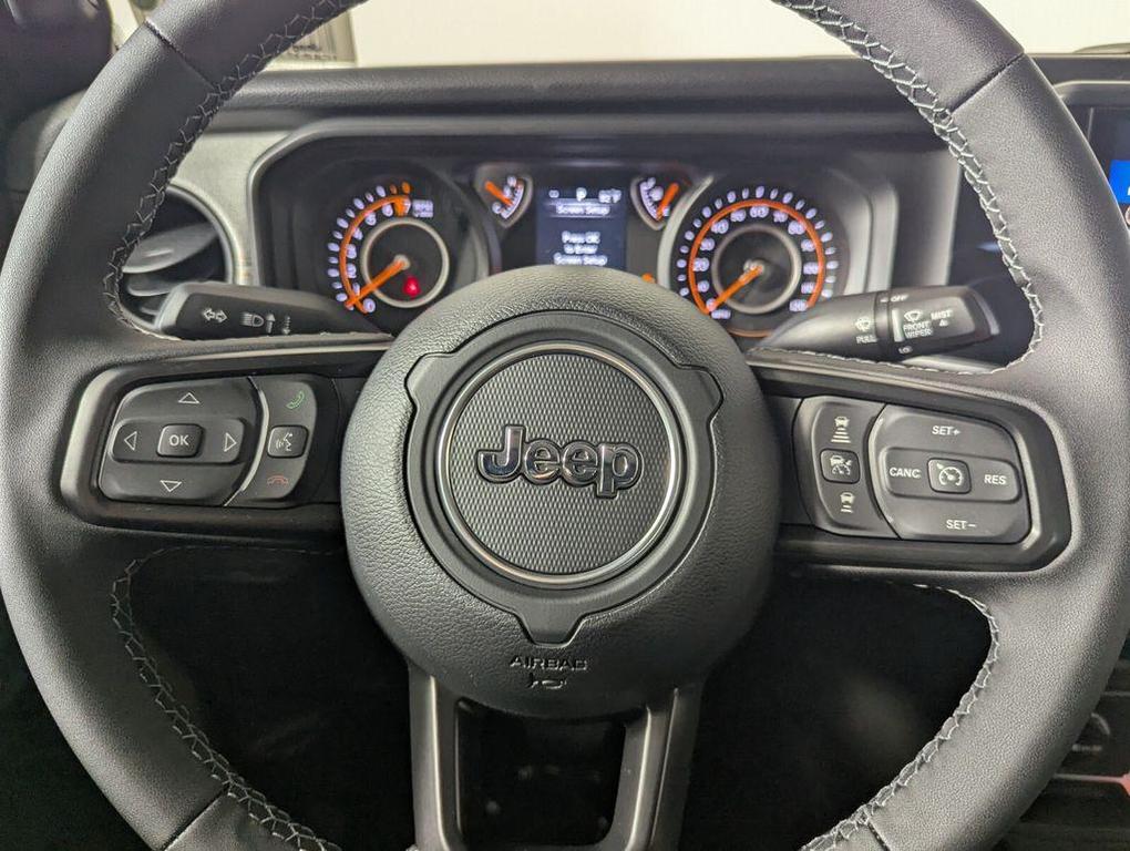 new 2026 Jeep Gladiator car, priced at $41,474