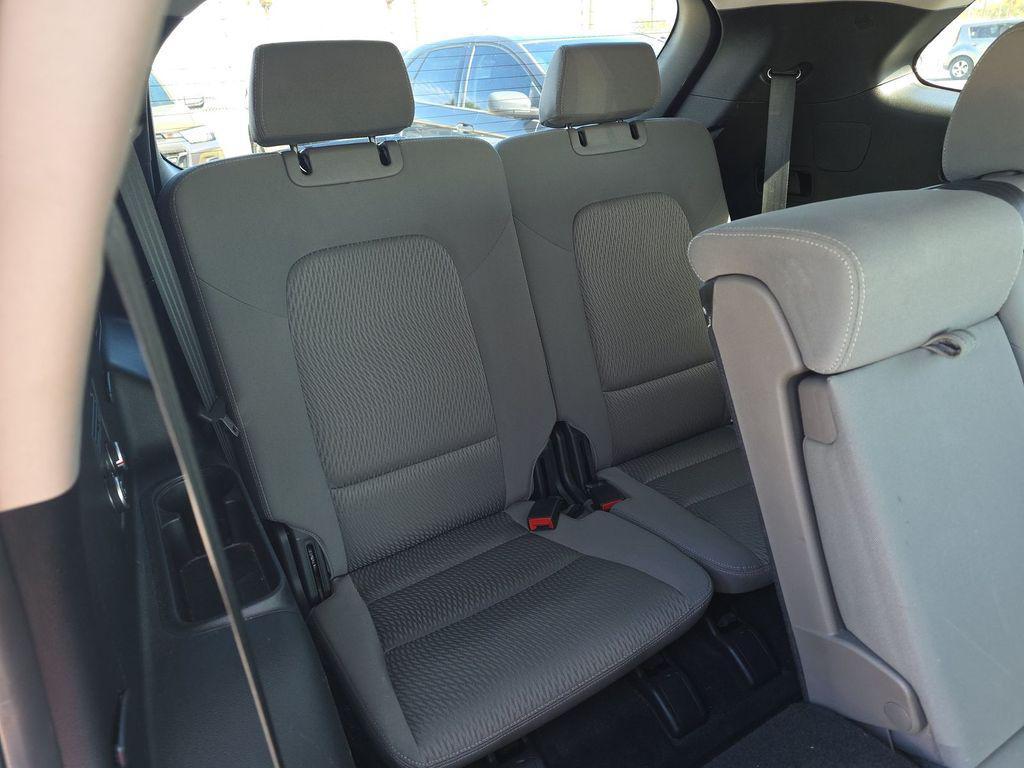 used 2018 Hyundai Santa Fe car, priced at $12,900