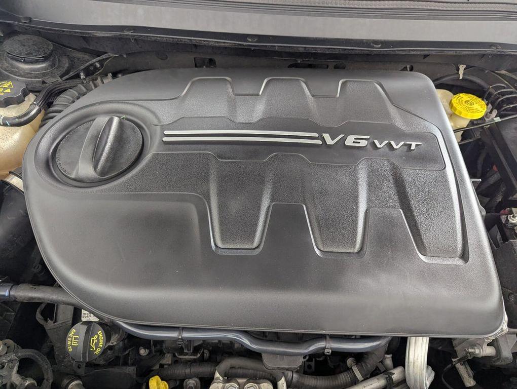 used 2017 Jeep Cherokee car, priced at $13,400