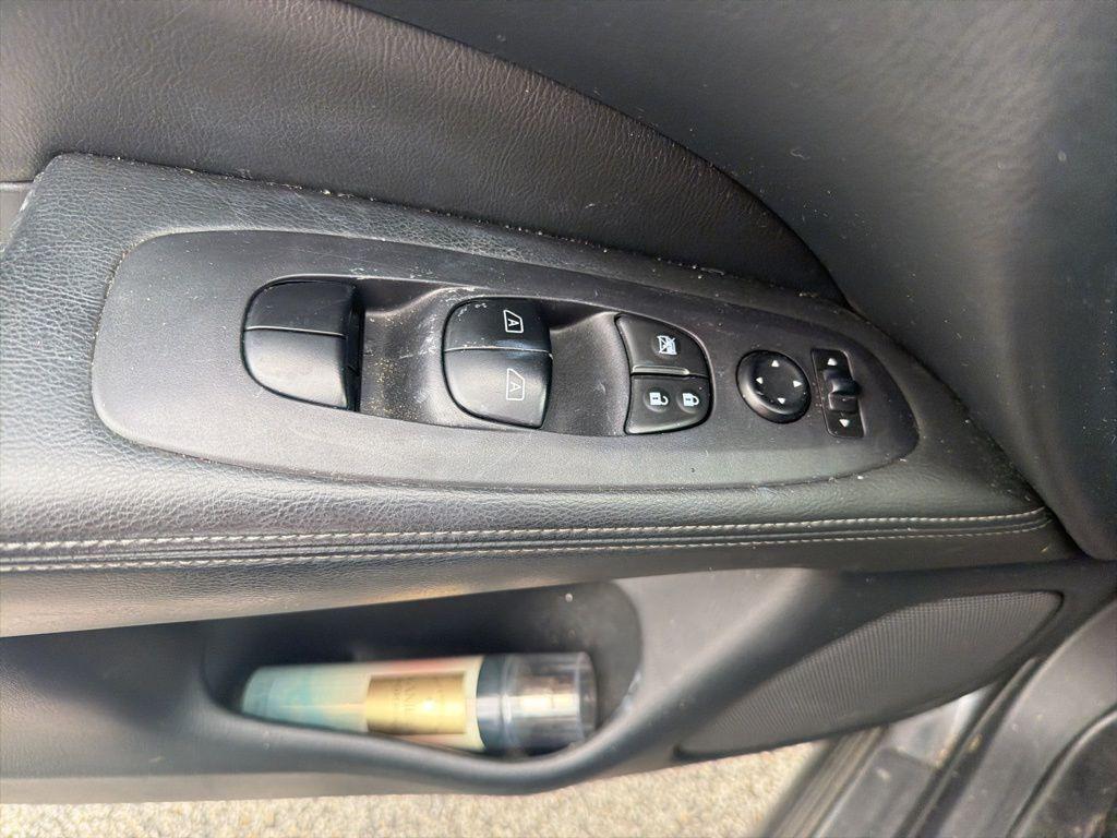 used 2019 Nissan Pathfinder car, priced at $13,400