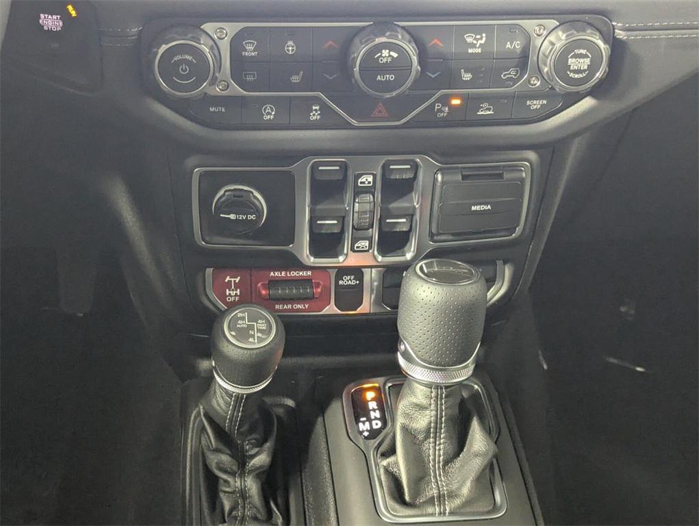 new 2026 Jeep Gladiator car, priced at $57,124