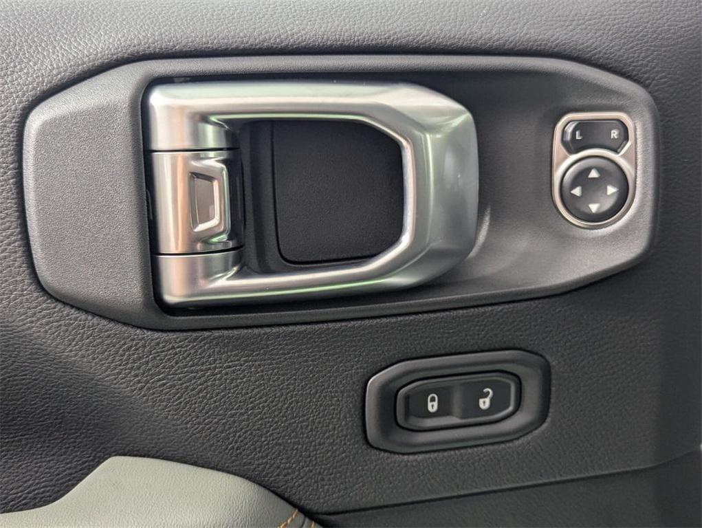 new 2026 Jeep Gladiator car, priced at $57,124