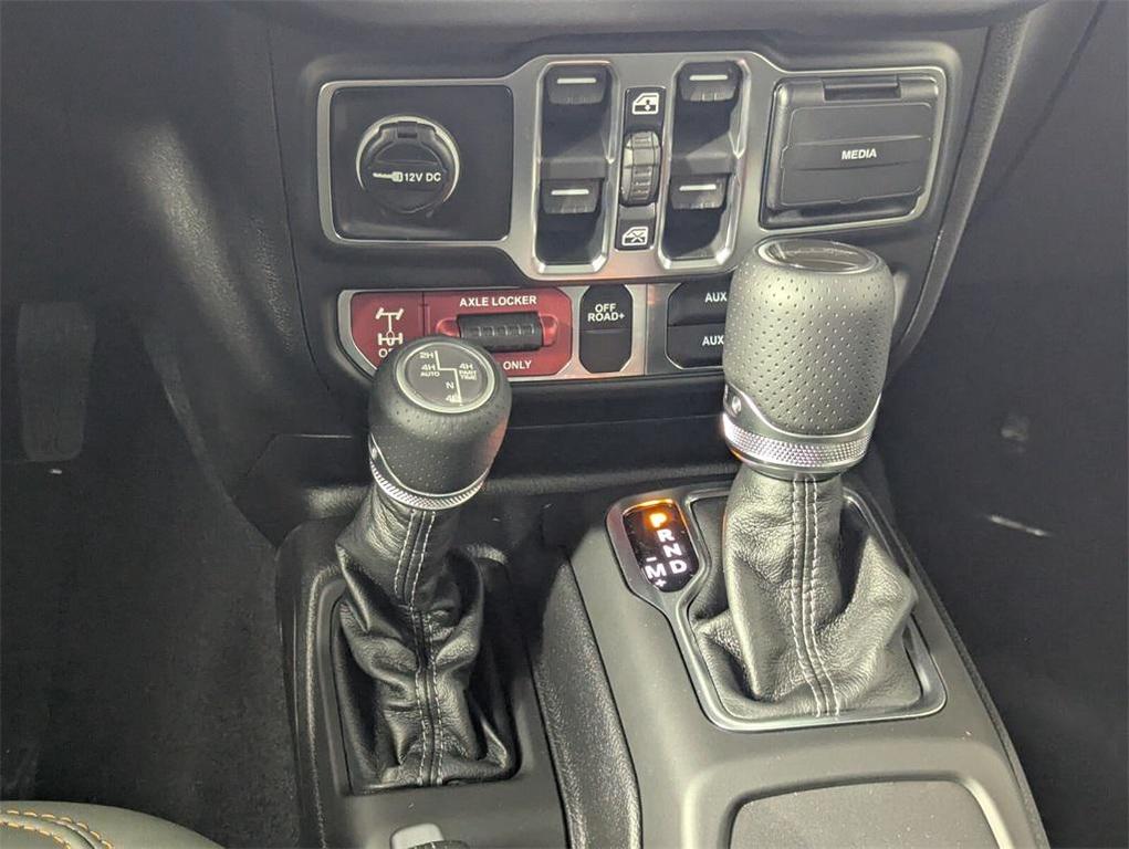 new 2026 Jeep Gladiator car, priced at $57,124