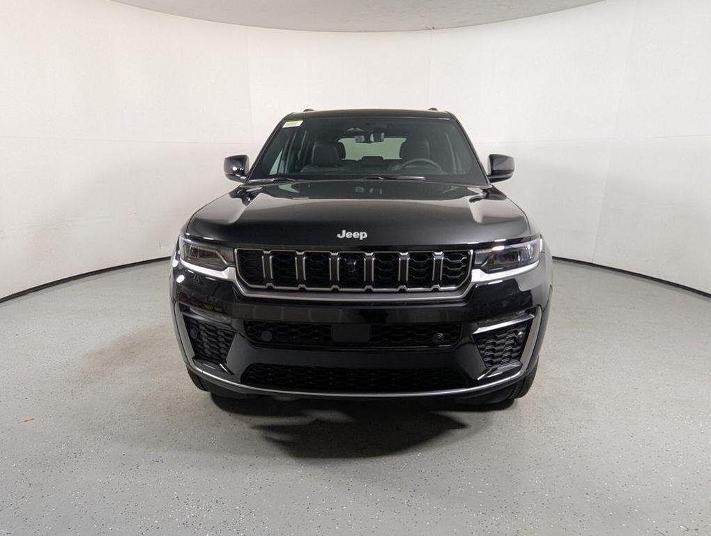new 2026 Jeep Grand Cherokee car, priced at $47,938