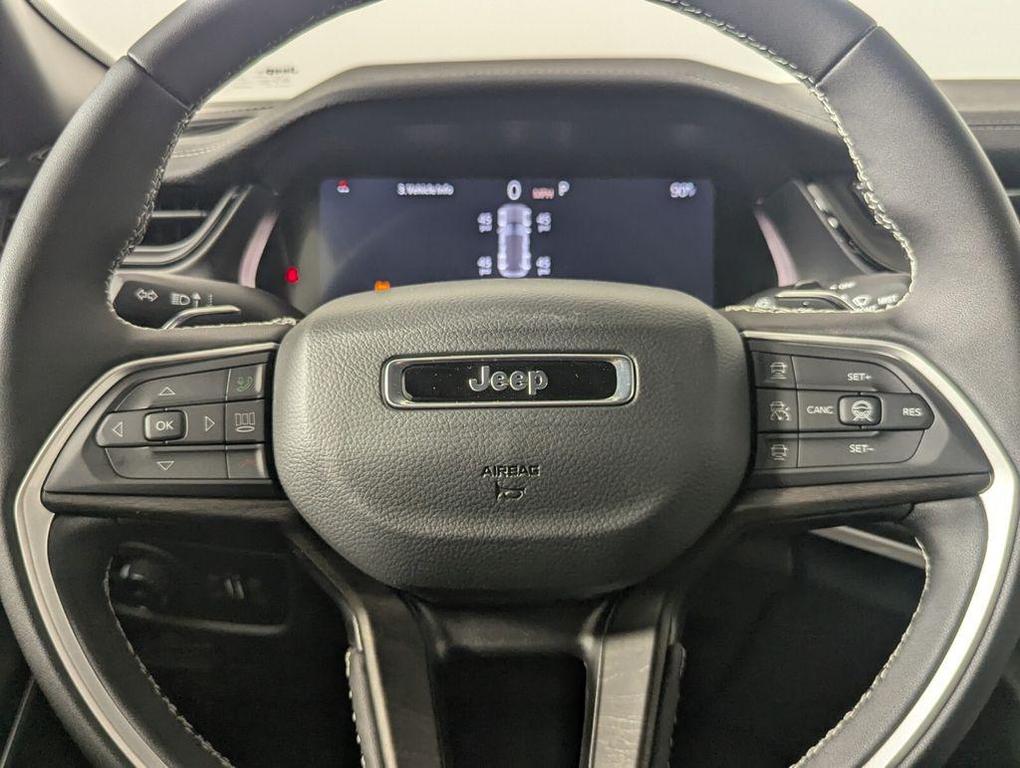 new 2026 Jeep Grand Cherokee car, priced at $47,938