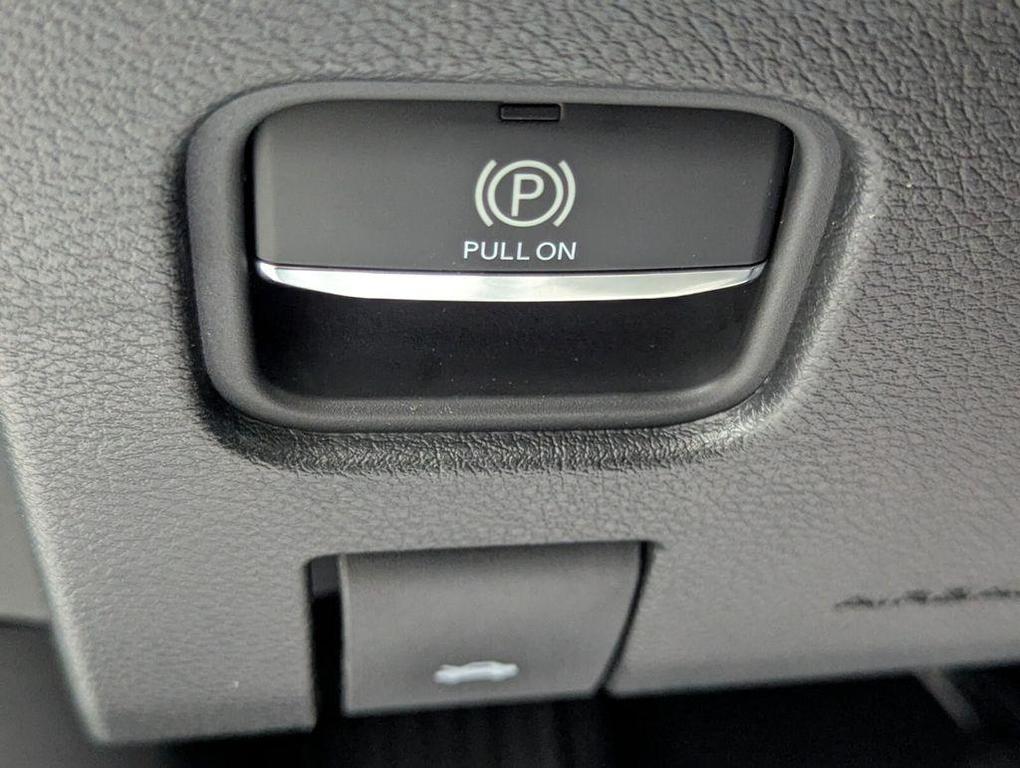 new 2026 Jeep Grand Cherokee car, priced at $43,890