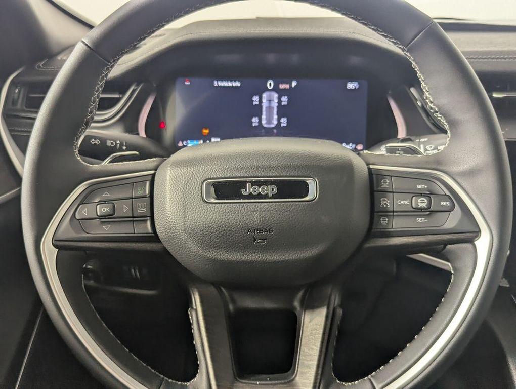 new 2026 Jeep Grand Cherokee car, priced at $43,890