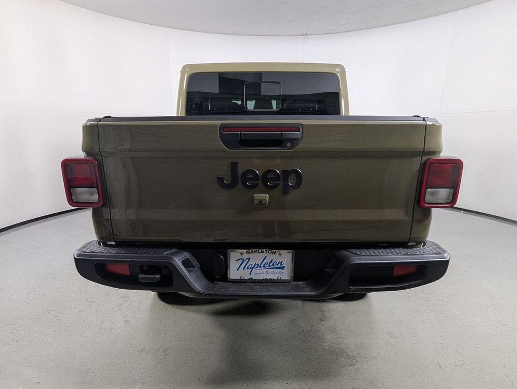 new 2026 Jeep Gladiator car, priced at $41,002