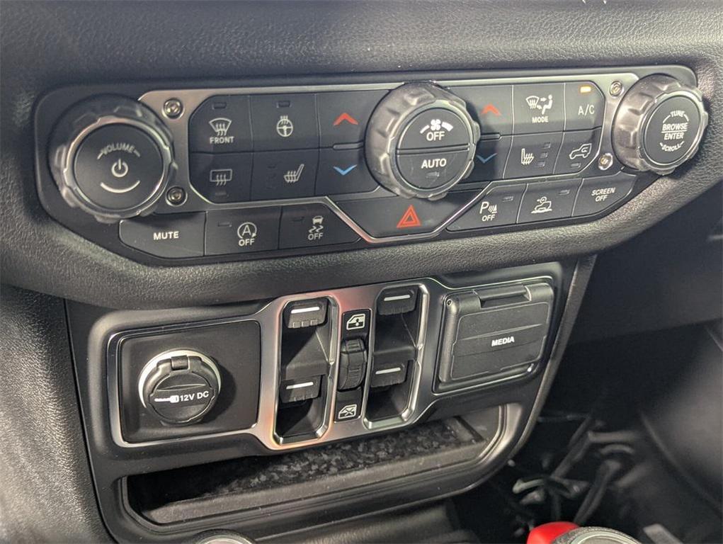 new 2026 Jeep Wrangler car, priced at $46,172