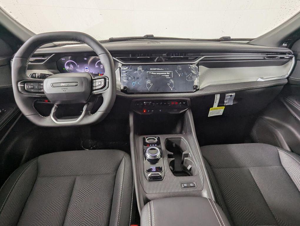 new 2026 Jeep Cherokee car, priced at $35,918