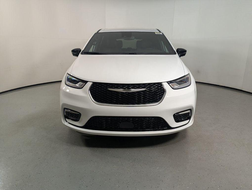 new 2026 Chrysler Pacifica car, priced at $37,269