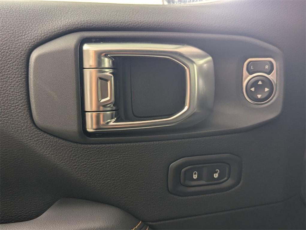 new 2026 Jeep Wrangler car, priced at $50,086