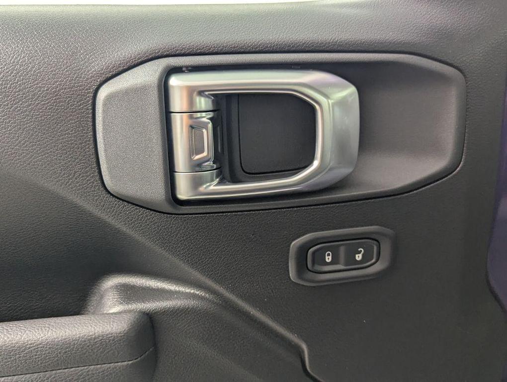 new 2026 Jeep Wrangler car, priced at $37,825