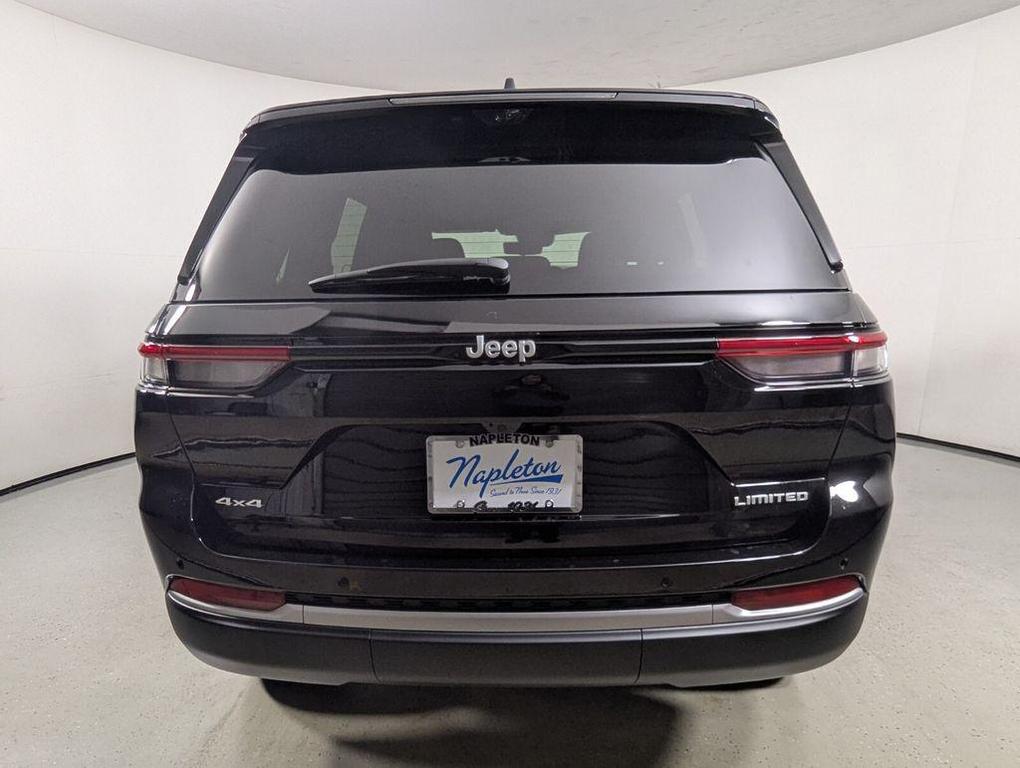 new 2026 Jeep Grand Cherokee car, priced at $49,964