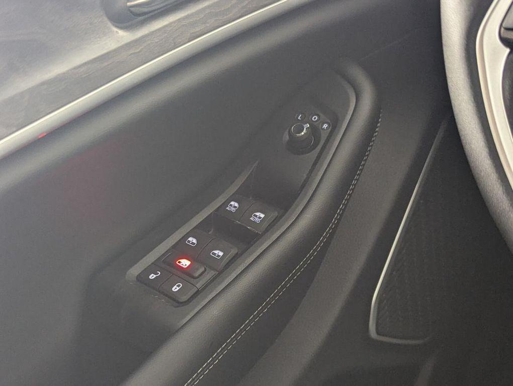 new 2026 Jeep Grand Cherokee car, priced at $49,964