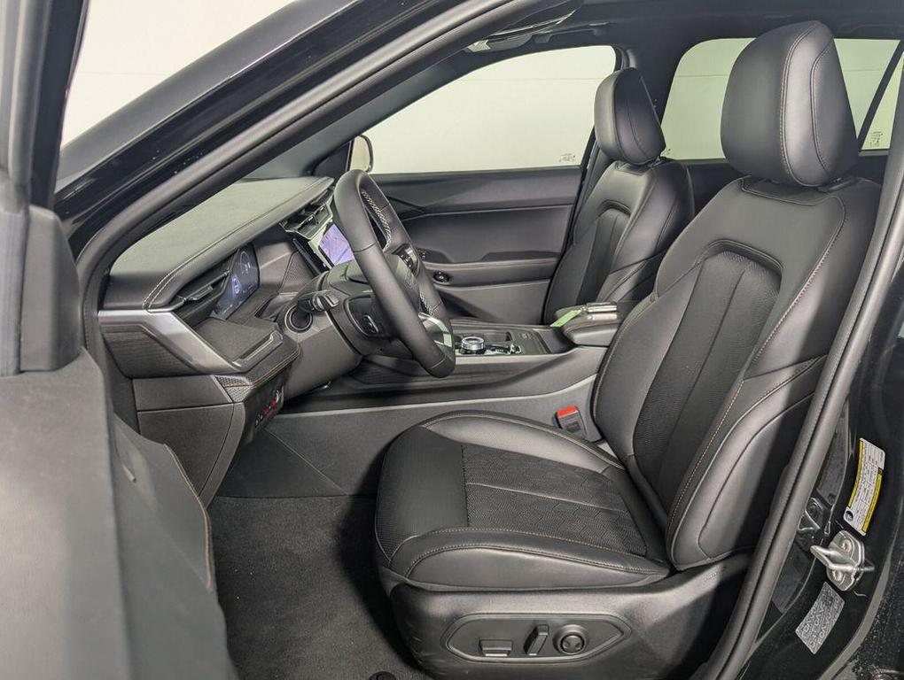 new 2026 Jeep Cherokee car, priced at $41,650