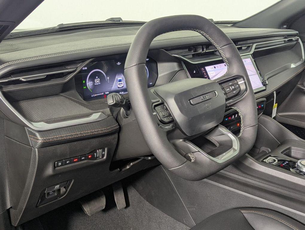 new 2026 Jeep Cherokee car, priced at $41,650