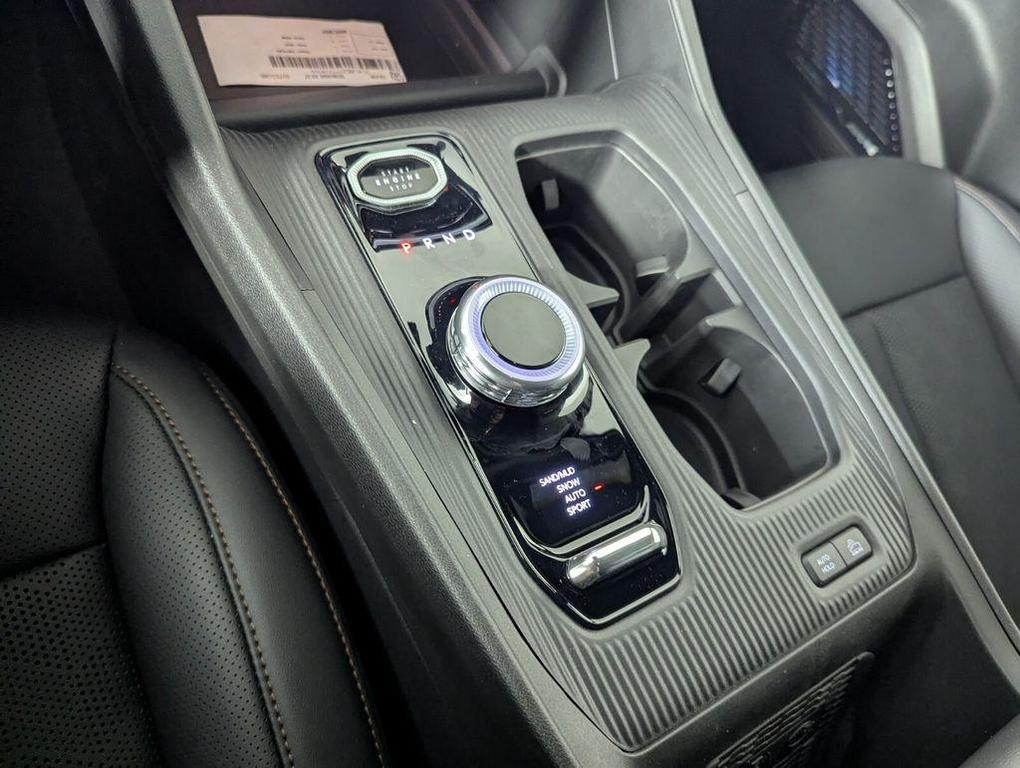 new 2026 Jeep Cherokee car, priced at $41,650