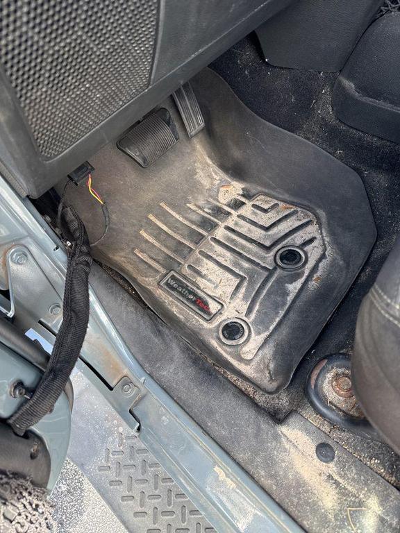 used 2015 Jeep Wrangler Unlimited car, priced at $14,900