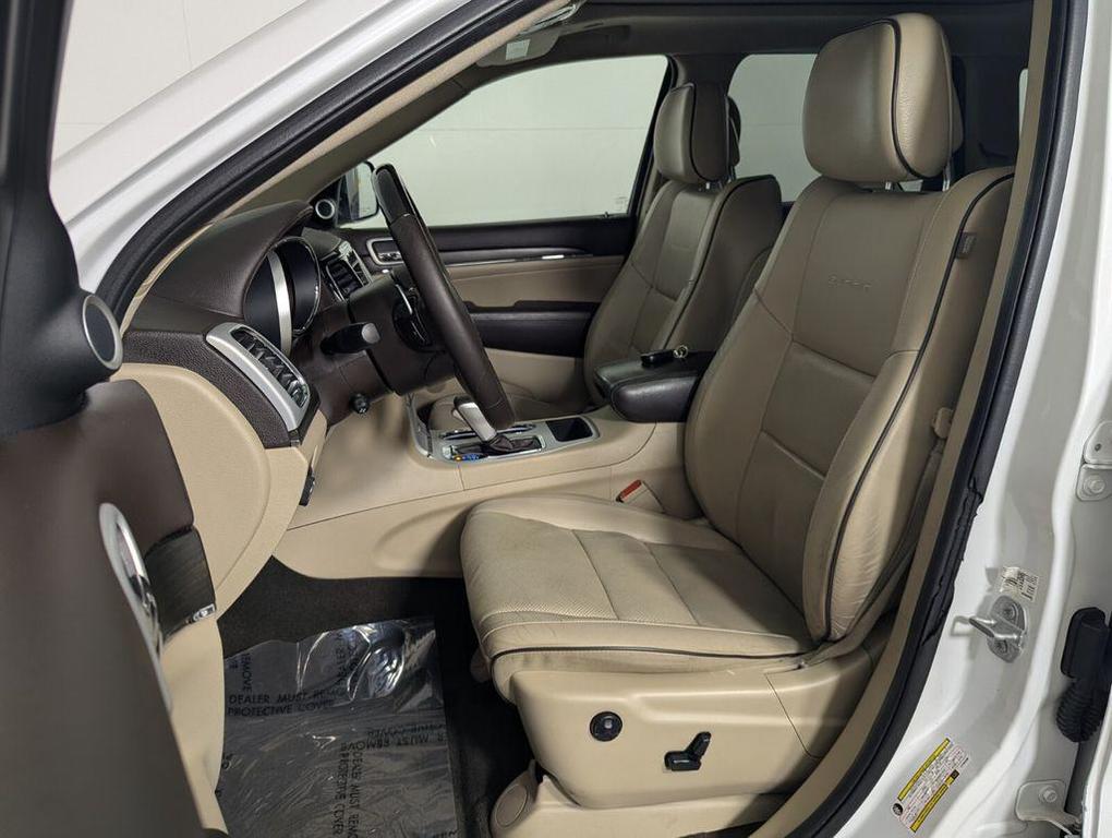 used 2020 Jeep Grand Cherokee car, priced at $20,900