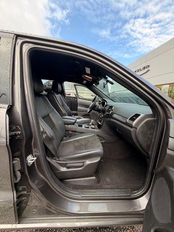 used 2021 Jeep Grand Cherokee car, priced at $22,900