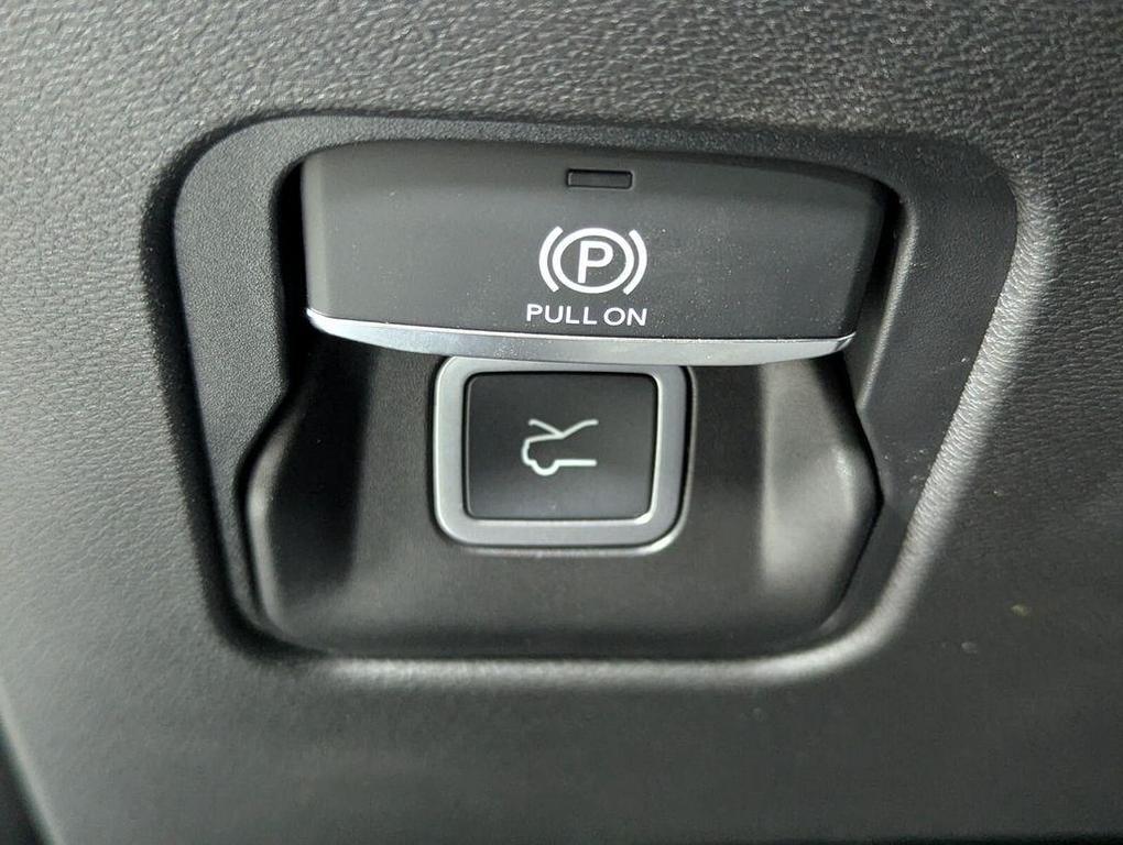 new 2026 Jeep Cherokee car, priced at $36,144