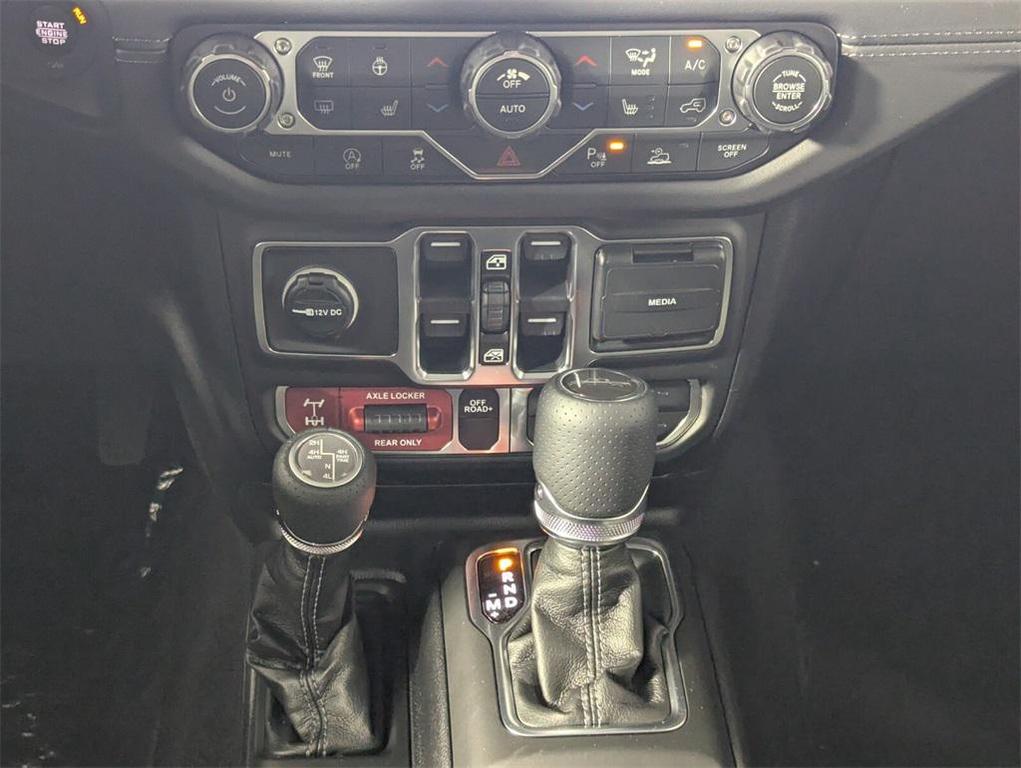 new 2026 Jeep Gladiator car, priced at $57,191