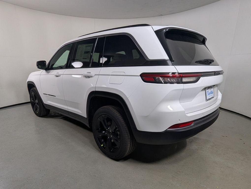 new 2026 Jeep Grand Cherokee car, priced at $44,746