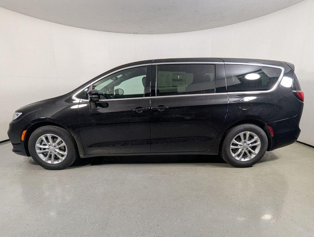 new 2026 Chrysler Pacifica car, priced at $37,269