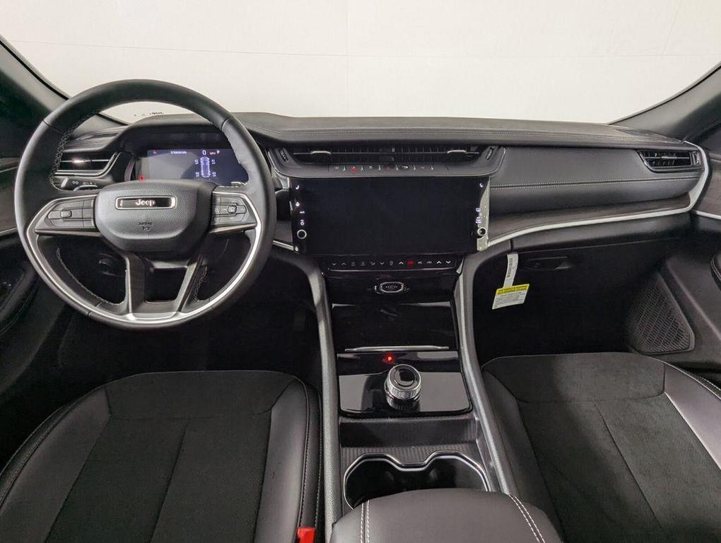 new 2026 Jeep Grand Cherokee car, priced at $38,868