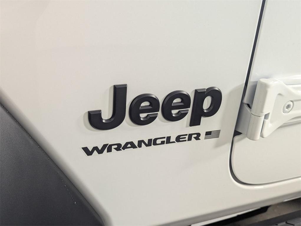 new 2026 Jeep Wrangler car, priced at $34,678