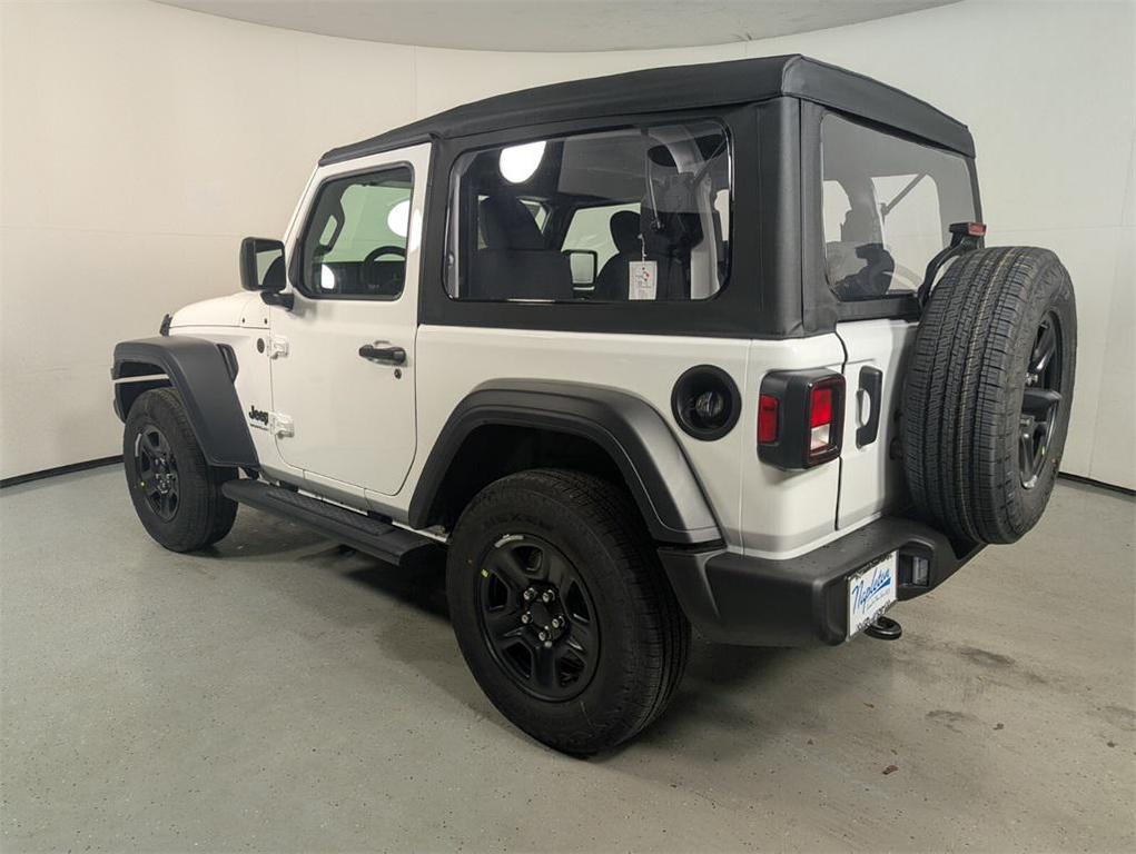 new 2026 Jeep Wrangler car, priced at $34,678