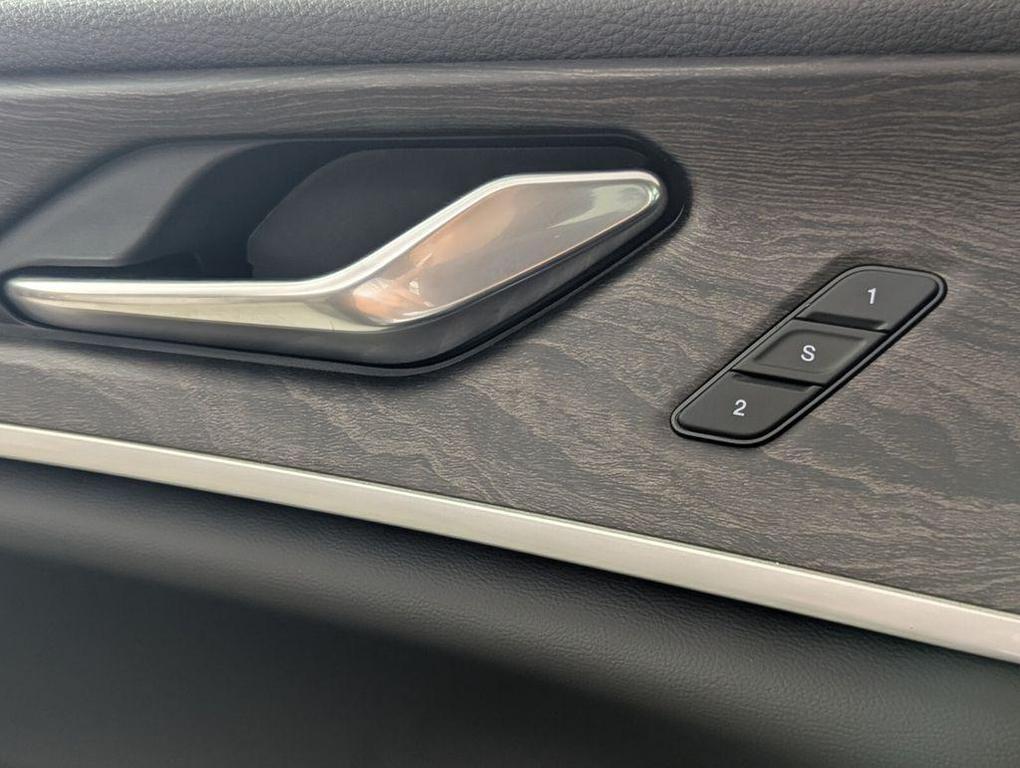 new 2025 Jeep Grand Cherokee car, priced at $35,944