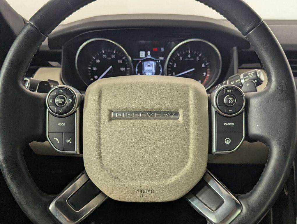 used 2018 Land Rover Discovery car, priced at $13,900