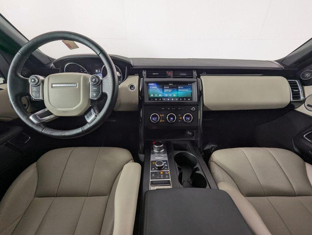 used 2018 Land Rover Discovery car, priced at $13,900