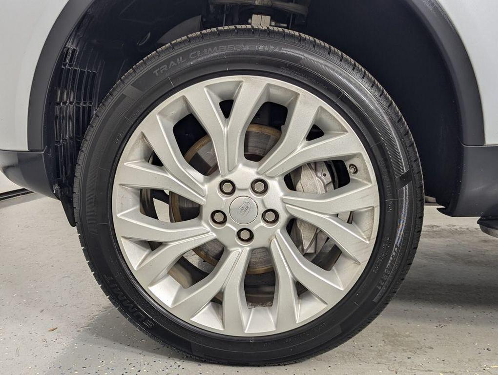 used 2018 Land Rover Discovery car, priced at $13,900