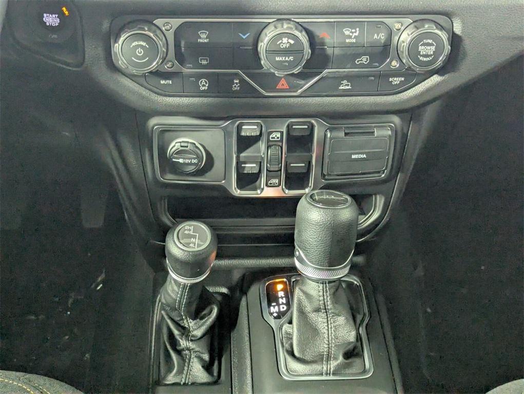 new 2026 Jeep Gladiator car, priced at $39,303