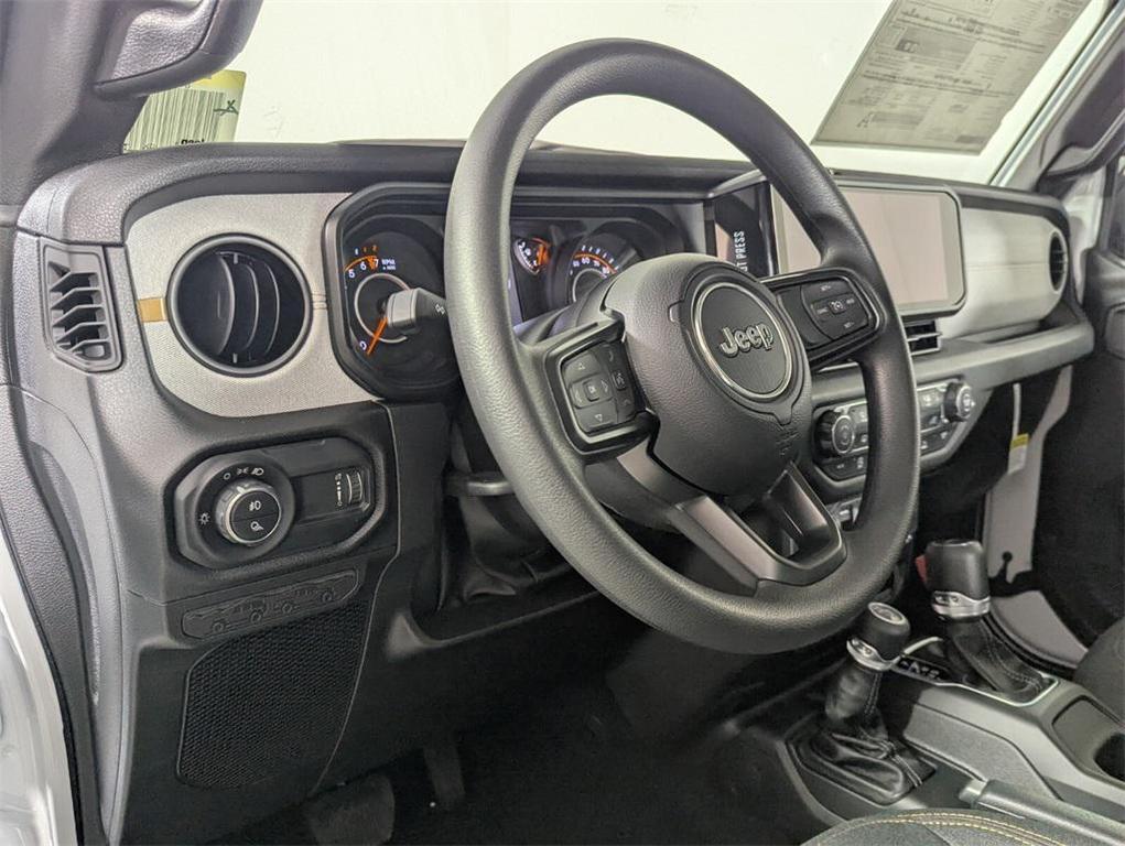 new 2026 Jeep Gladiator car, priced at $39,303