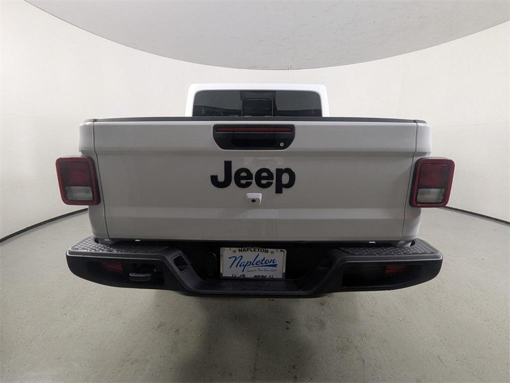 new 2026 Jeep Gladiator car, priced at $44,126