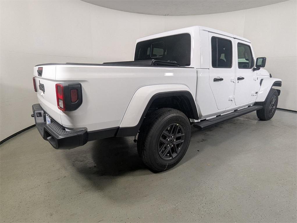 new 2026 Jeep Gladiator car, priced at $44,126