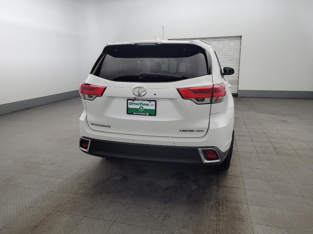 used 2019 Toyota Highlander car, priced at $28,695